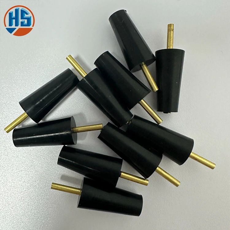 Por que a seleção de materiais é crucial para peças de borracha duráveis